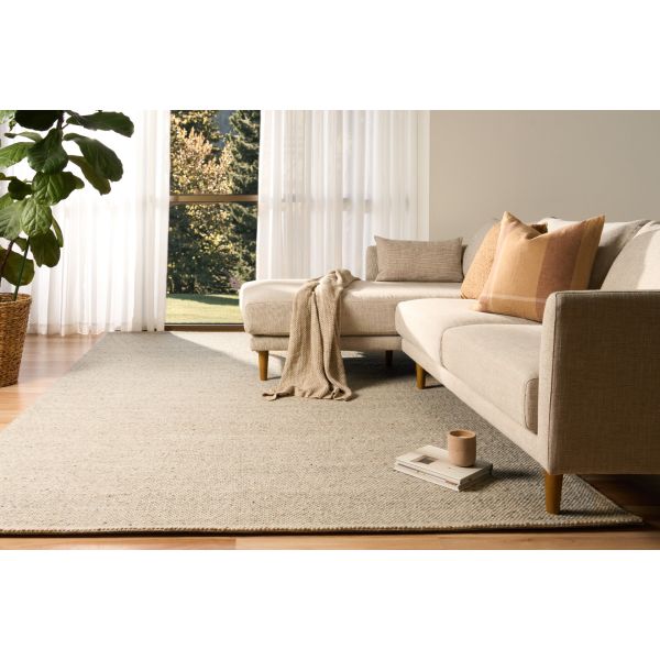 TERRA BEIGE HANDWOVEN FLOOR RUG