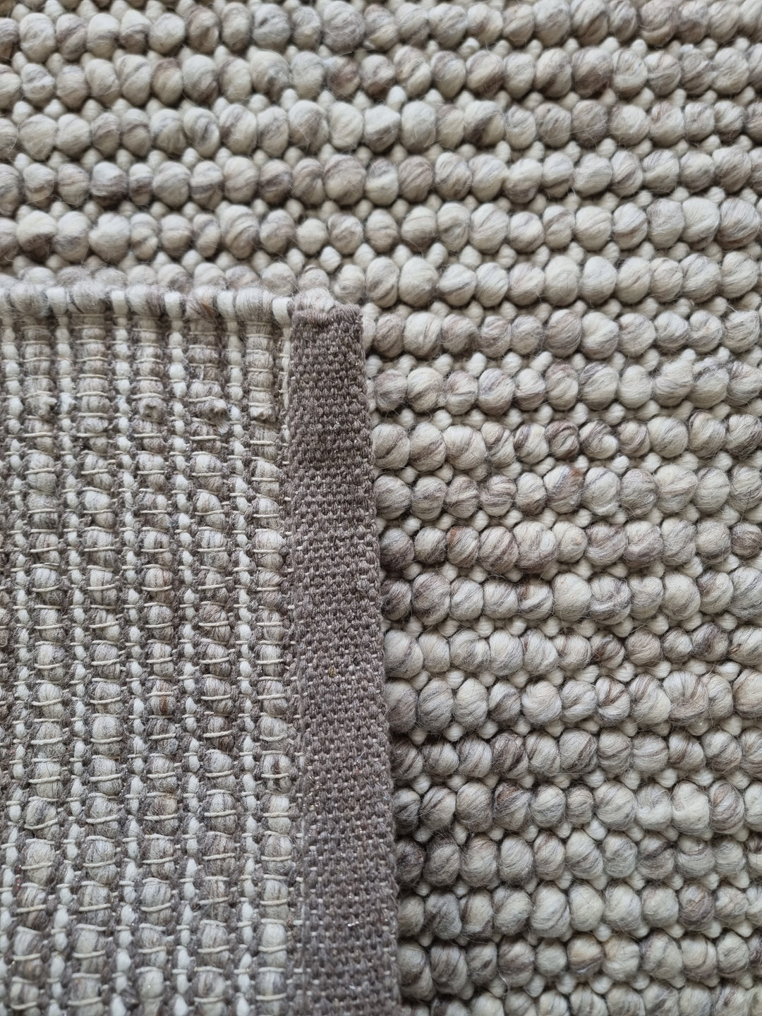 Pebbles Dune Hand woven Wool and cotton blend floor rug