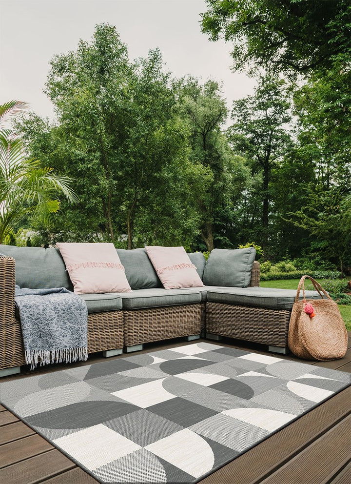 Denver Reversible retro indoor outdoor Silver  rug