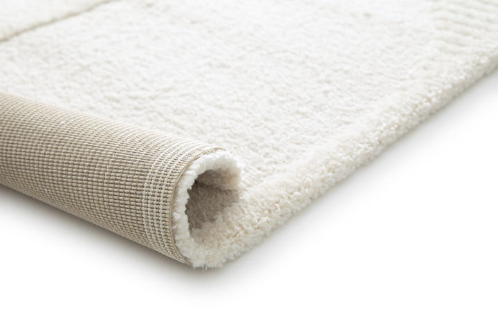 OZLAND WHITE EASY CARE FLOOR RUG
