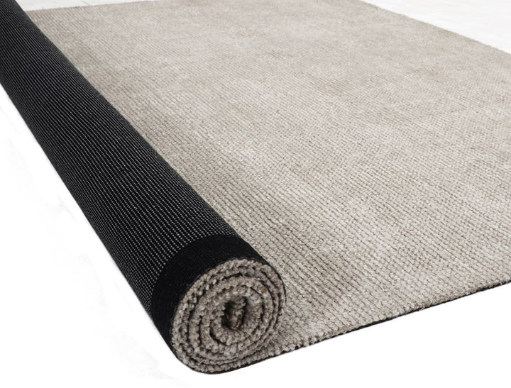 ALICIA CREME Easy clean textured floor rug
