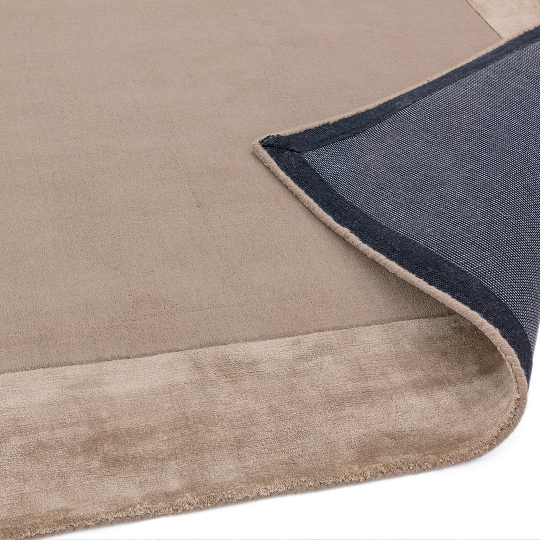 ASCOT SAND
