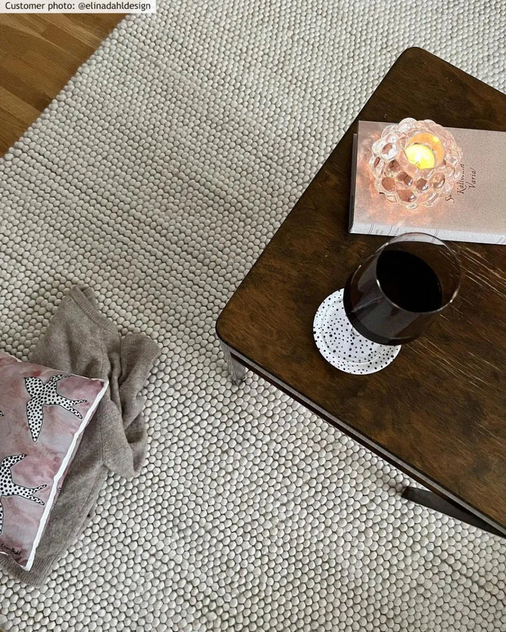 Pebbles White Hand Woven Floor Rug