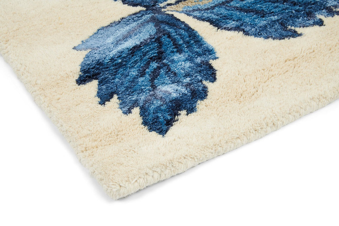Wedgwood Wild Strawberry Cream 38108 Rug