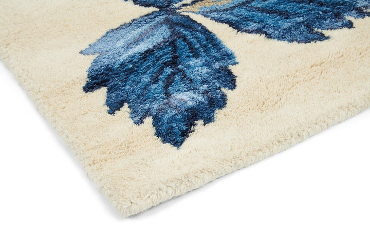 Wedgwood Wild Strawberry Cream 38108 Rug