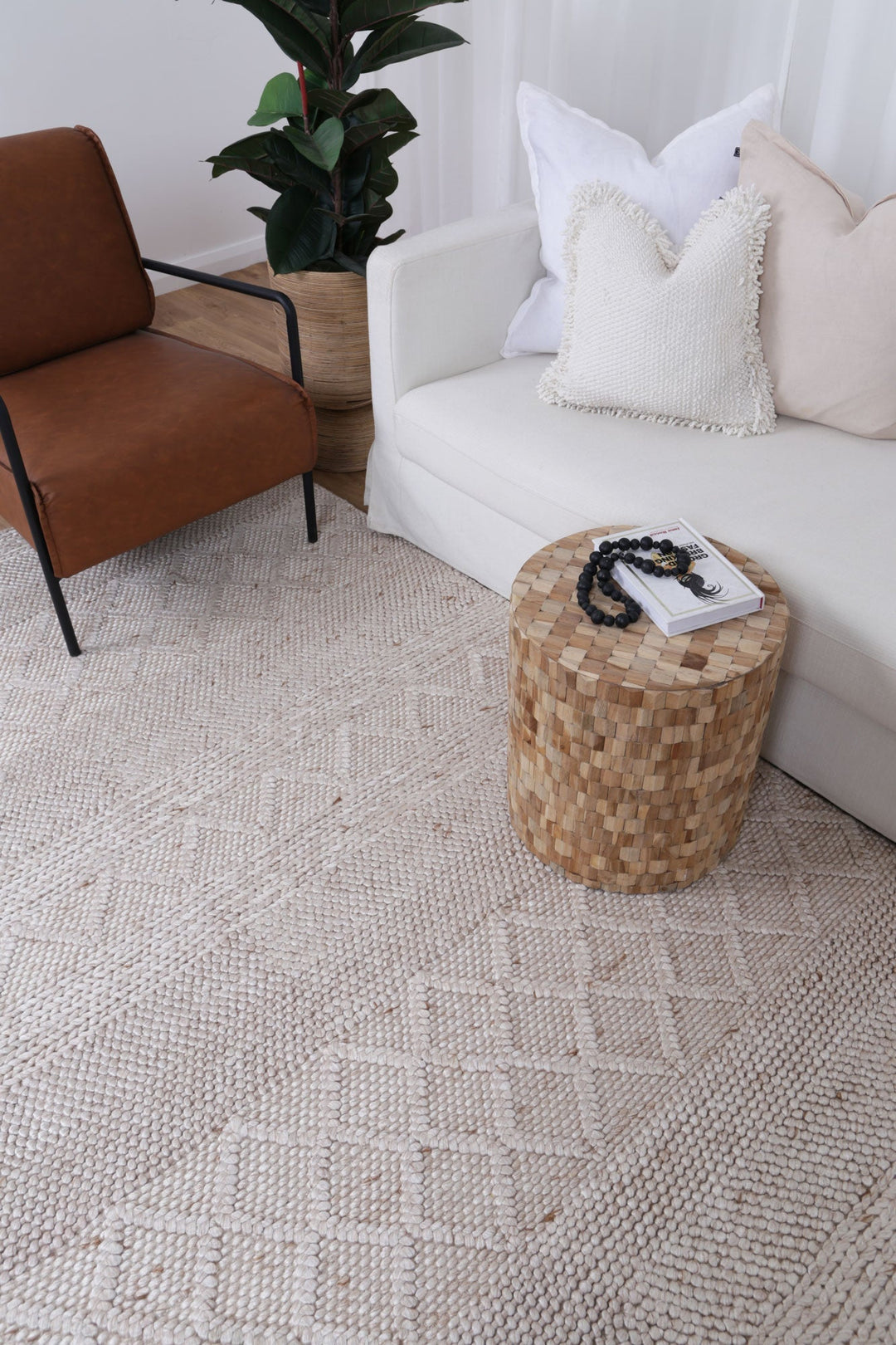 Bella Handwoven Wool Natural