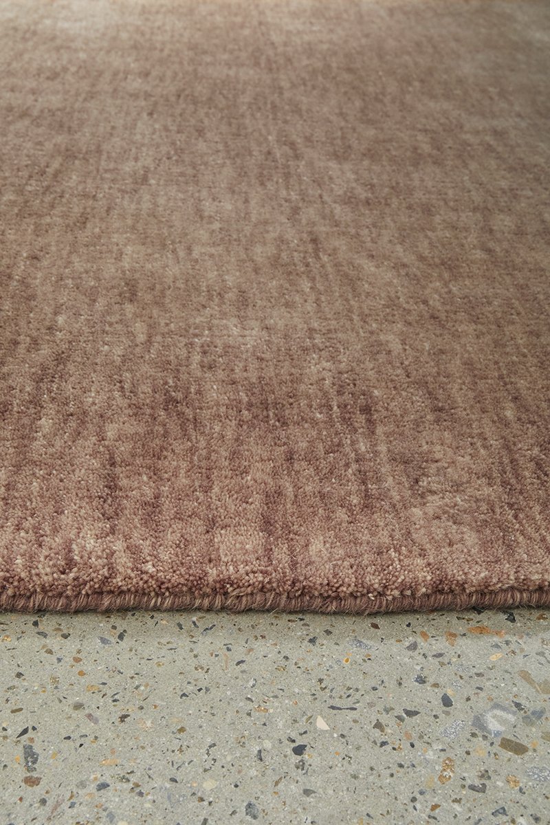 KINSHIP MOCHA MOUSSE HAND WOVEN WOOL FLOOR RUG