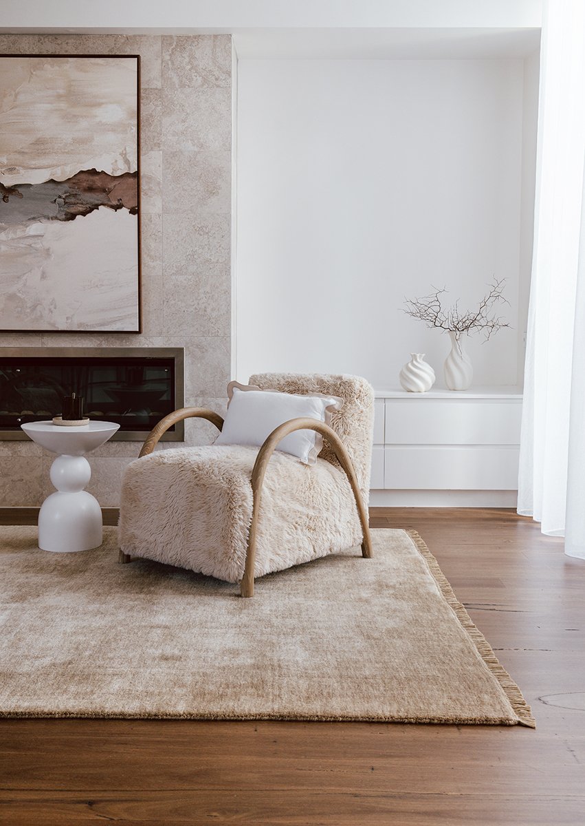 KINSHIP OYSTER HAND WOVEN WOOL FLOOR RUG