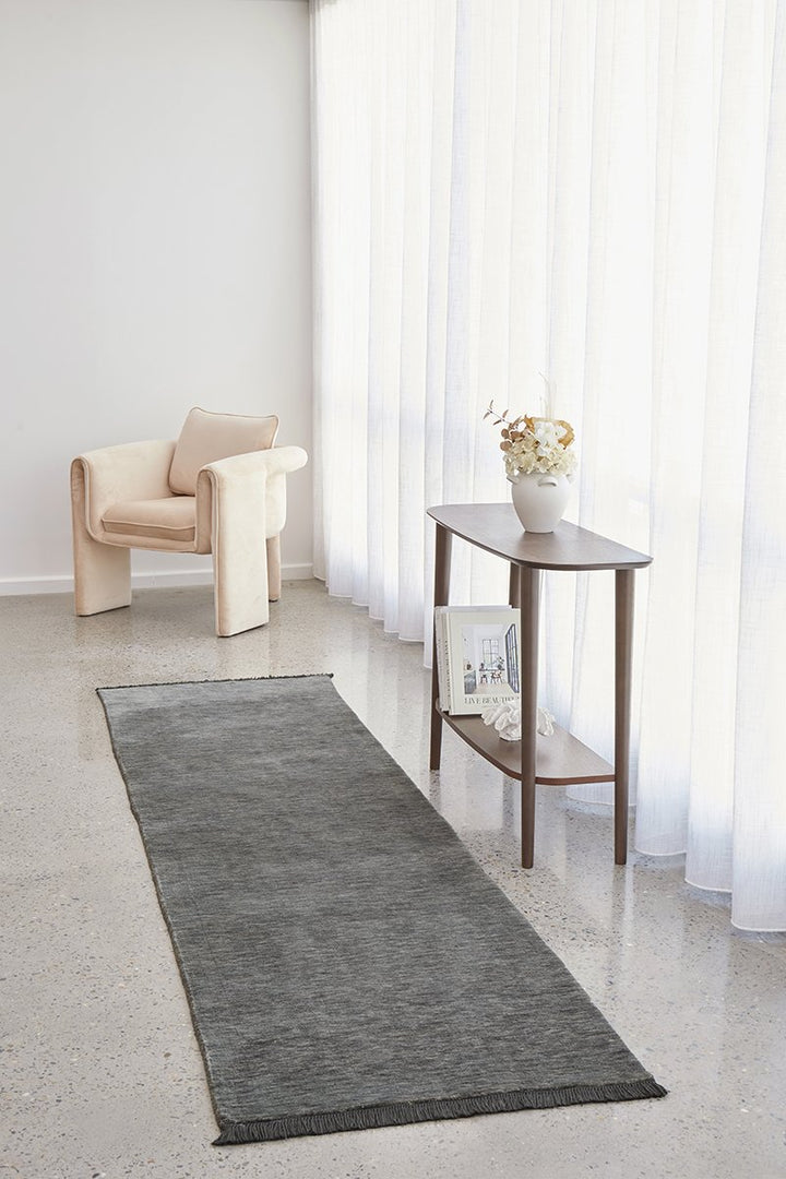 KINSHIP SEAL GREY HAND WOVEN WOOL FLOOR RUG