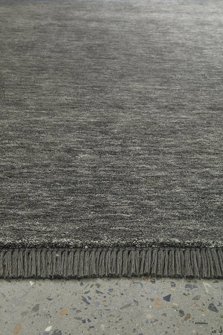 KINSHIP SEAL GREY HAND WOVEN WOOL FLOOR RUG