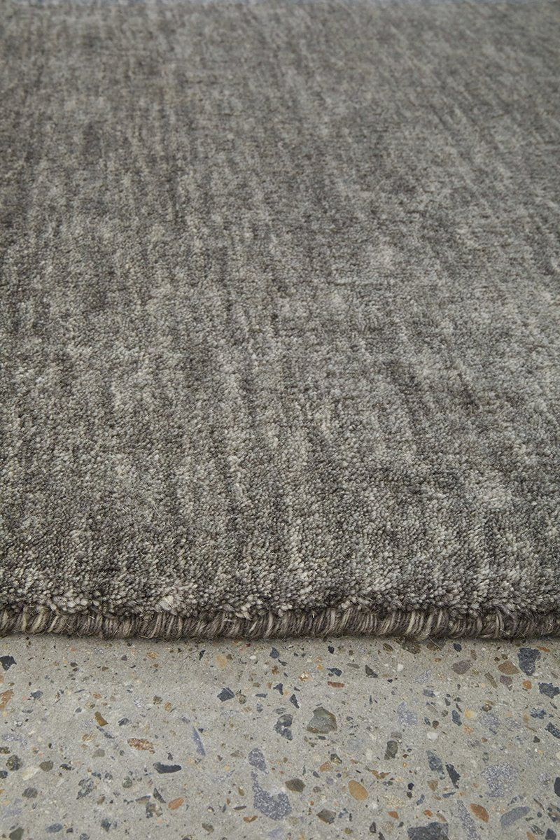 KINSHIP SEAL GREY HAND WOVEN WOOL FLOOR RUG
