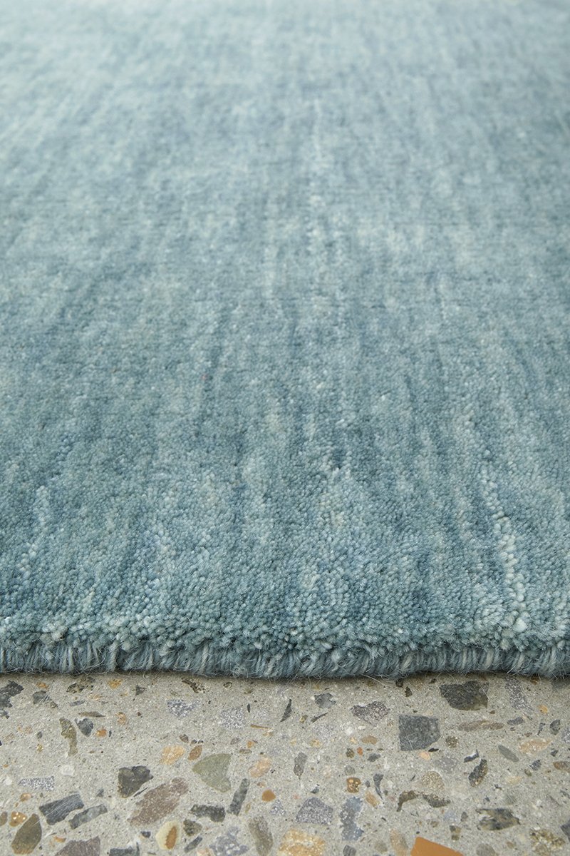 KINSHIP SKY BLUE HAND WOVEN WOOL FLOOR RUG
