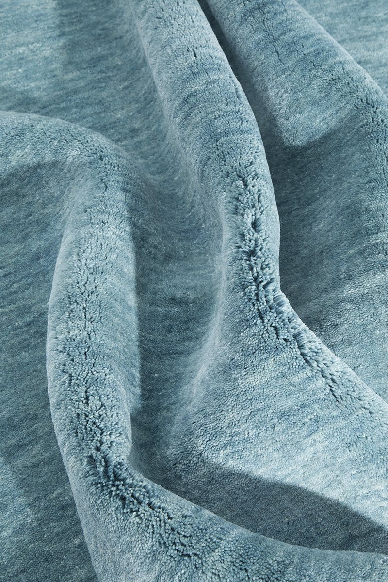 KINSHIP SKY BLUE HAND WOVEN WOOL FLOOR RUG