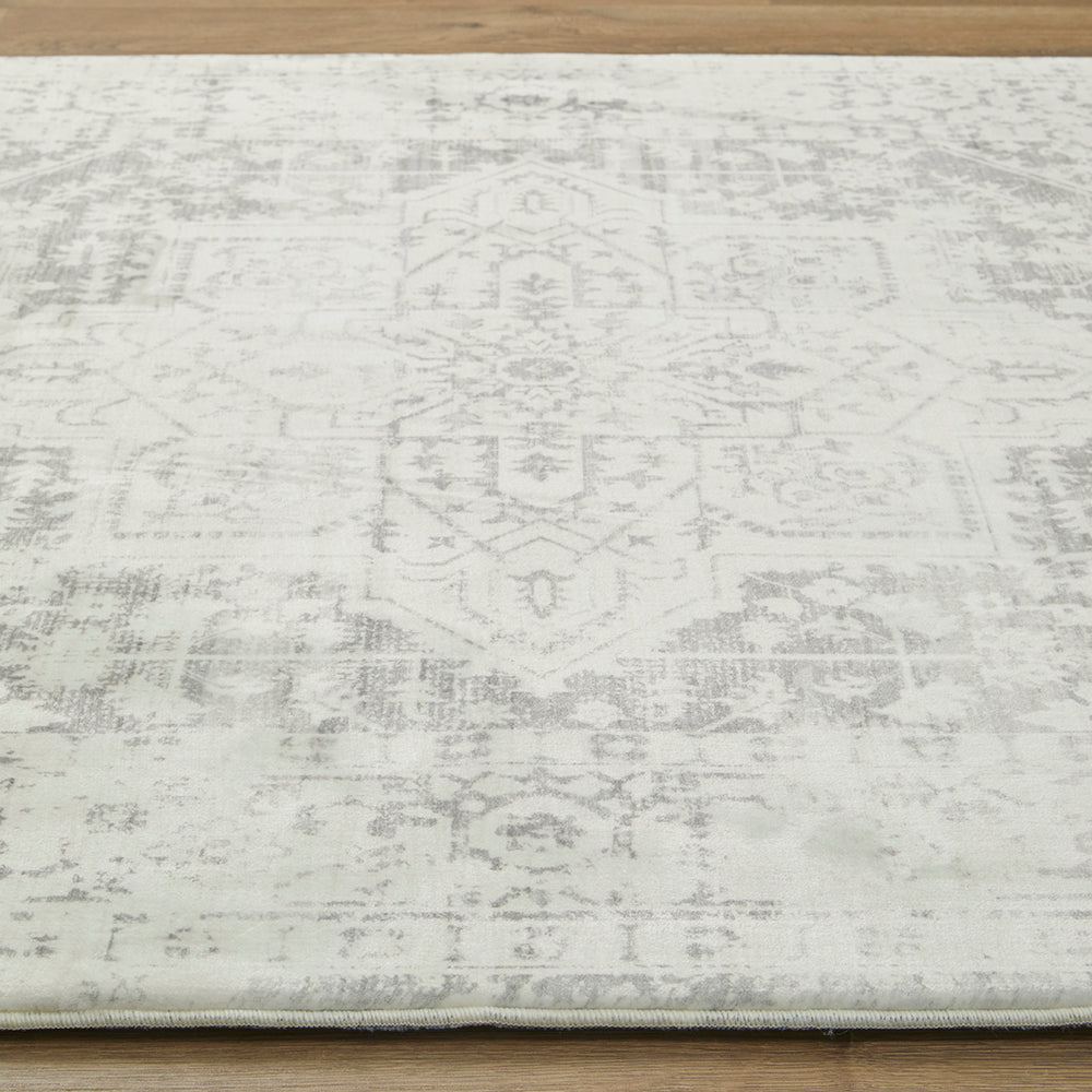 Cushy Asha Silver Rug