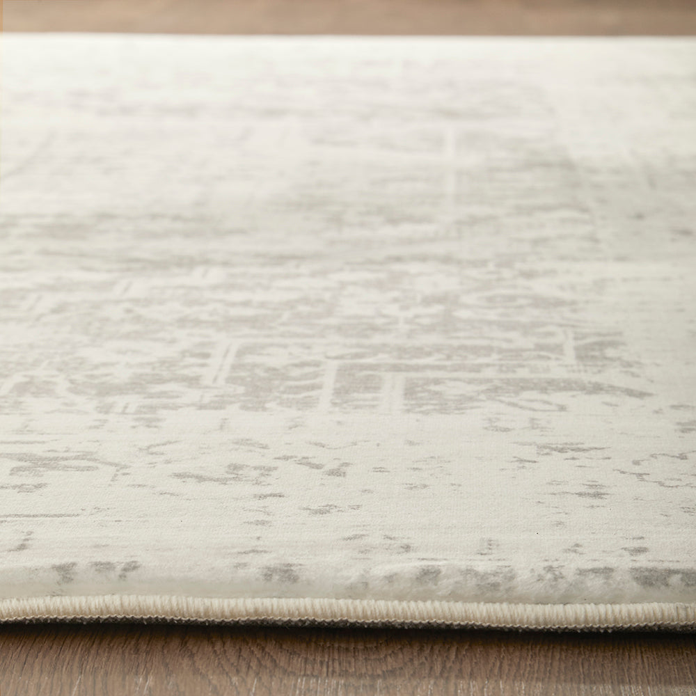 Cushy Asha Silver Rug