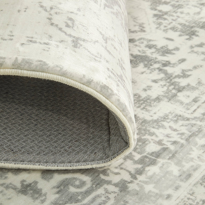 Cushy Asha Silver Rug