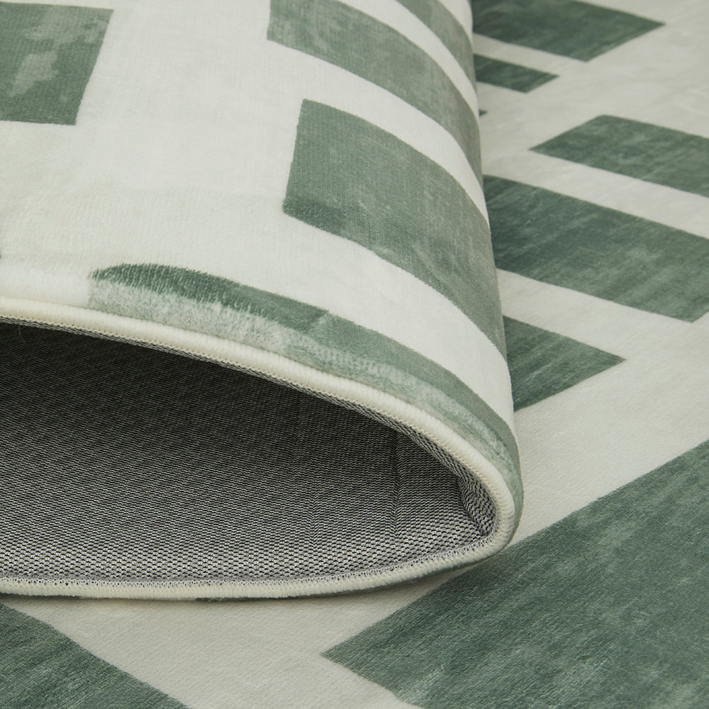 Cushy Wila Green Rug