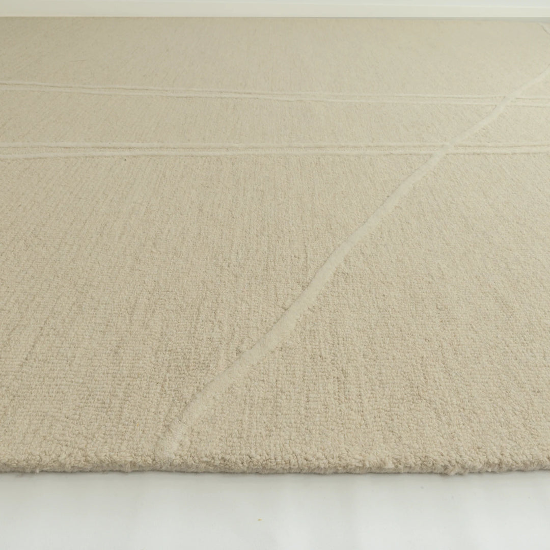 Fabien Hand Woven InCross Beige