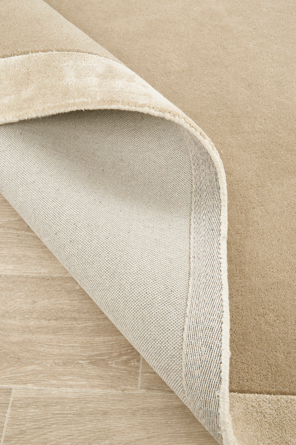 Hugo Husk Rug