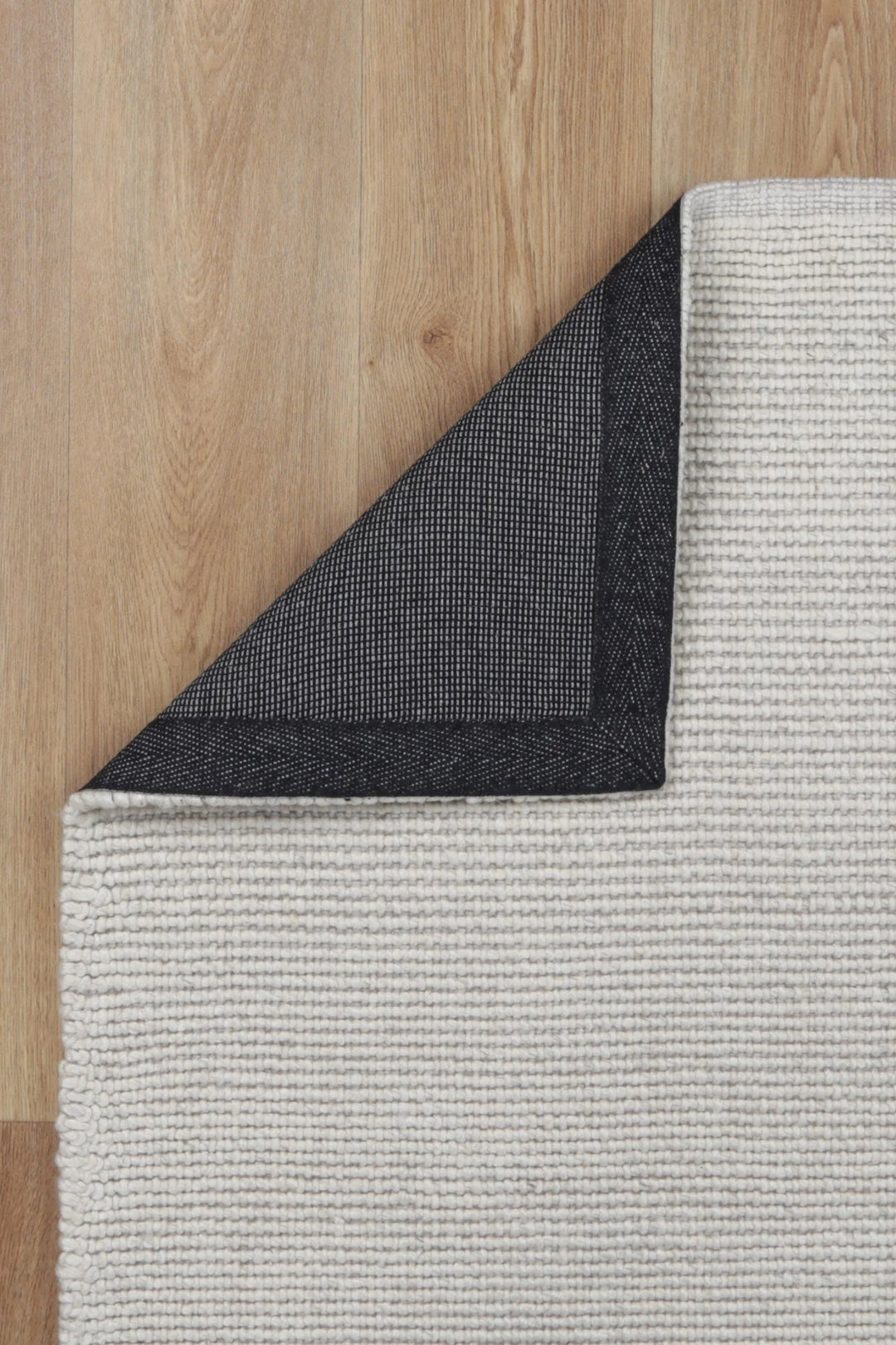 PEBBLES LOOPY IVORY HAND WOVEN WOOL FLOOR RUG