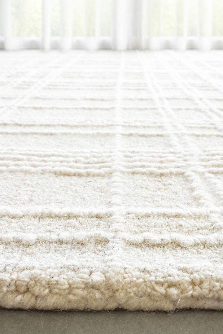 Aurelia Pearl Ivory