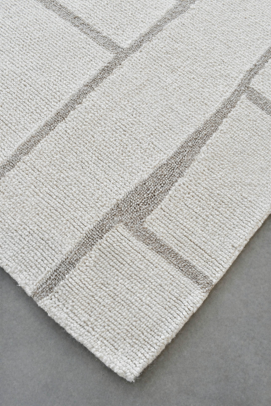 Aurelia Ivory Pebble