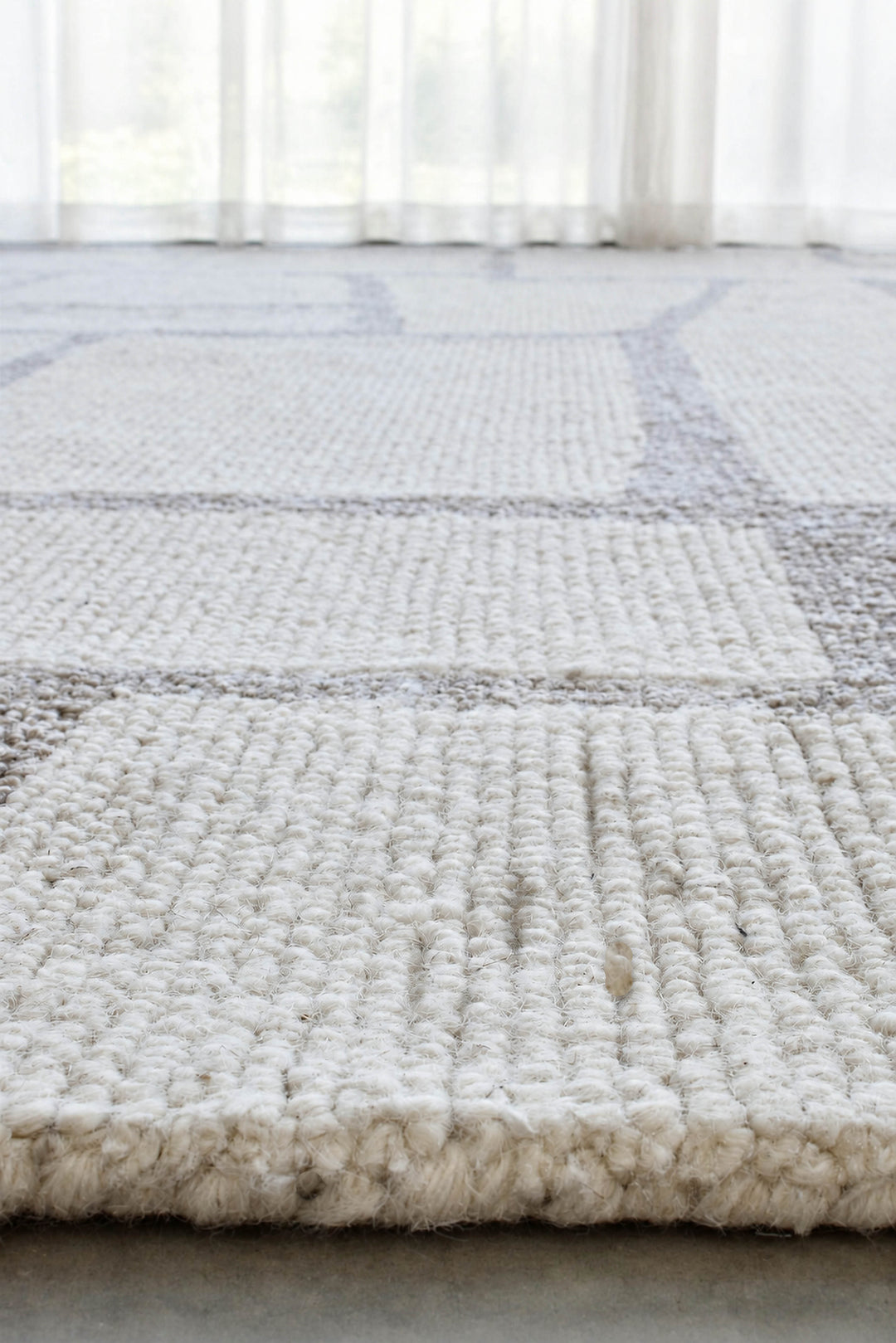 Aurelia Ivory Pebble