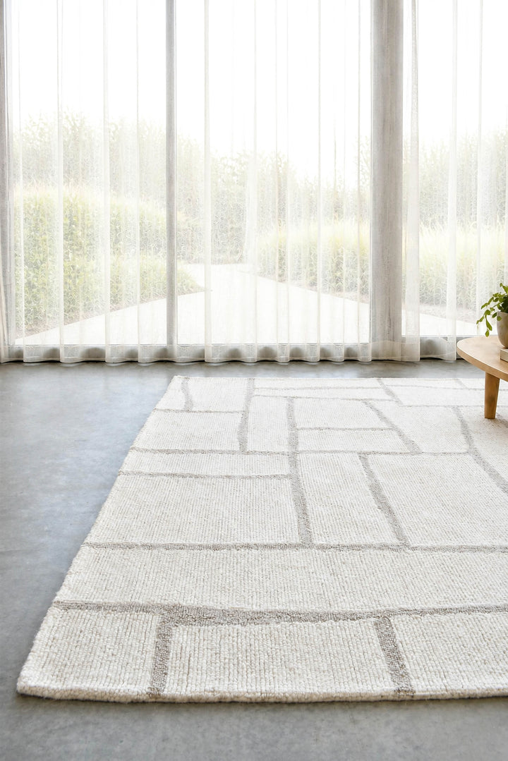 Aurelia Ivory Pebble
