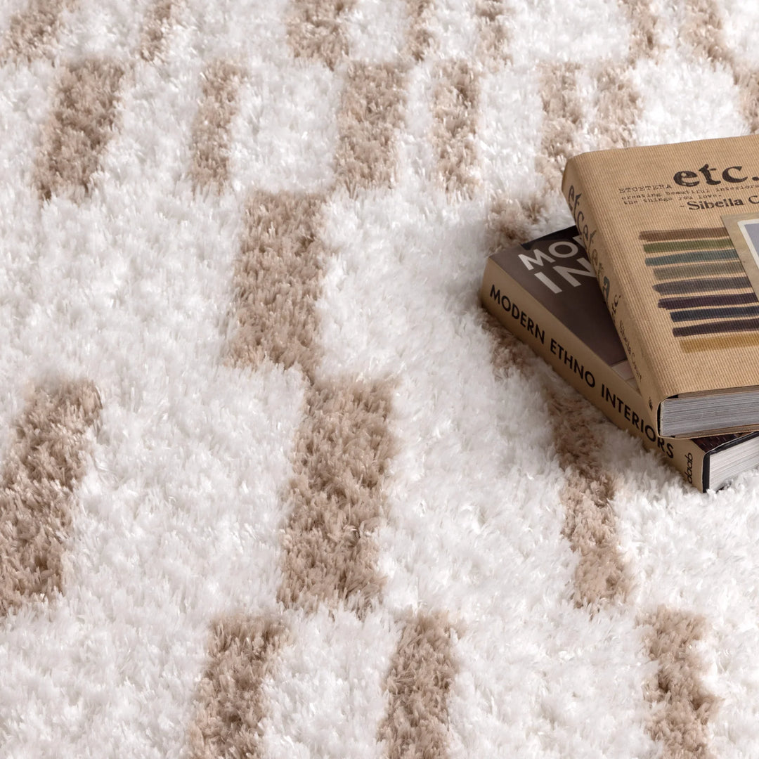 Aston lines Beige Shaggy Rug