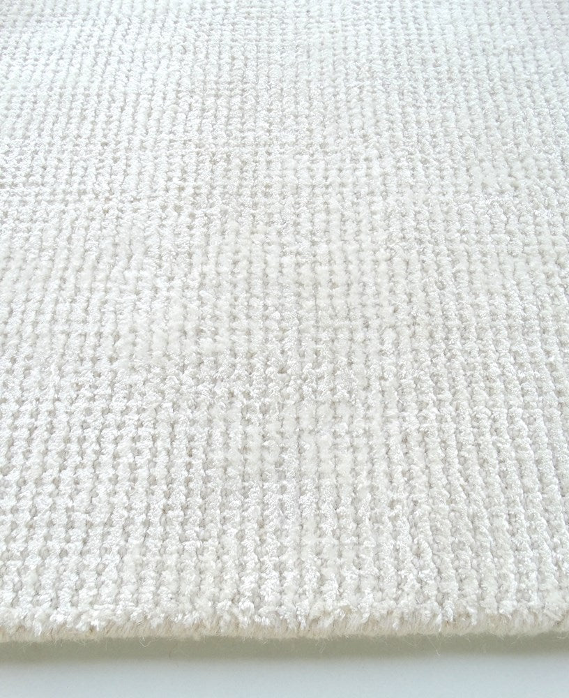 Weft Pearl Hand woven floor rug