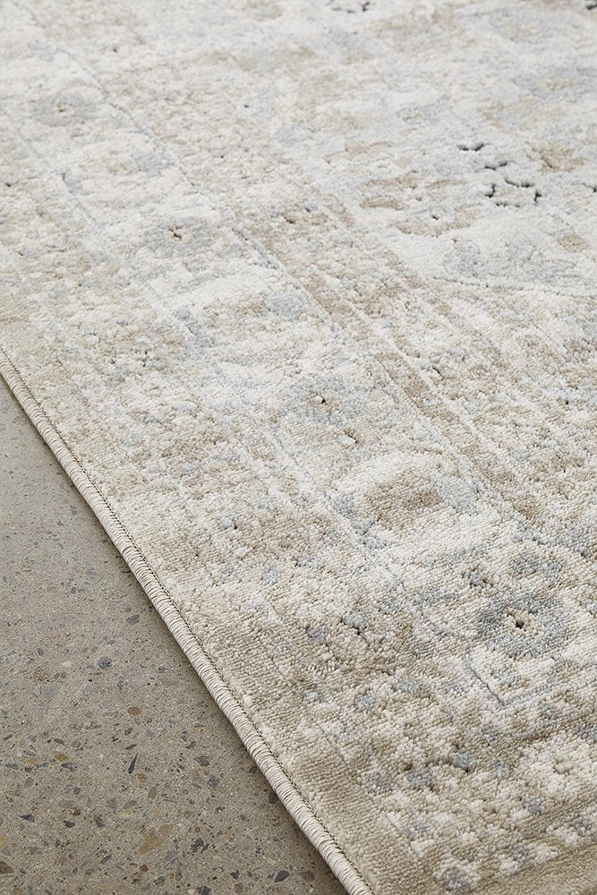 OLIVER AUTHENTIC TRADITONAL LOOK BEIGE FLOOR RUG