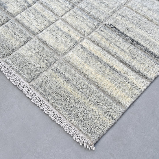 Chisel Wool Rug (Dove)
