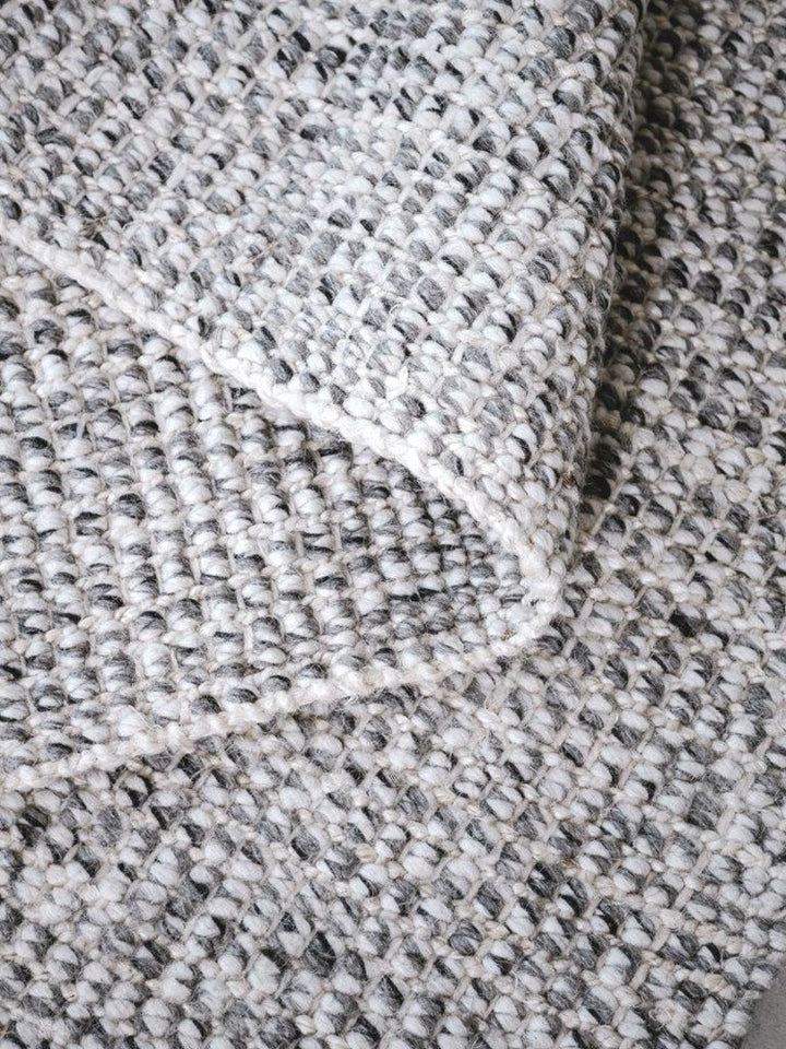 Orrisa Silver Wool Jute Floor Rug