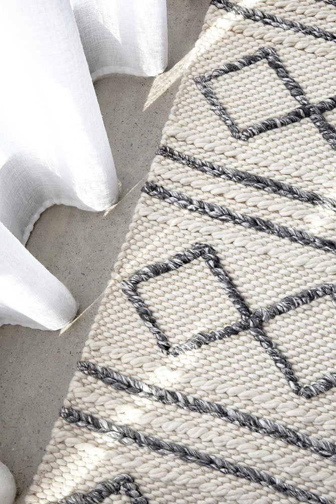 Studio Hand Woven White Grey Floor rug