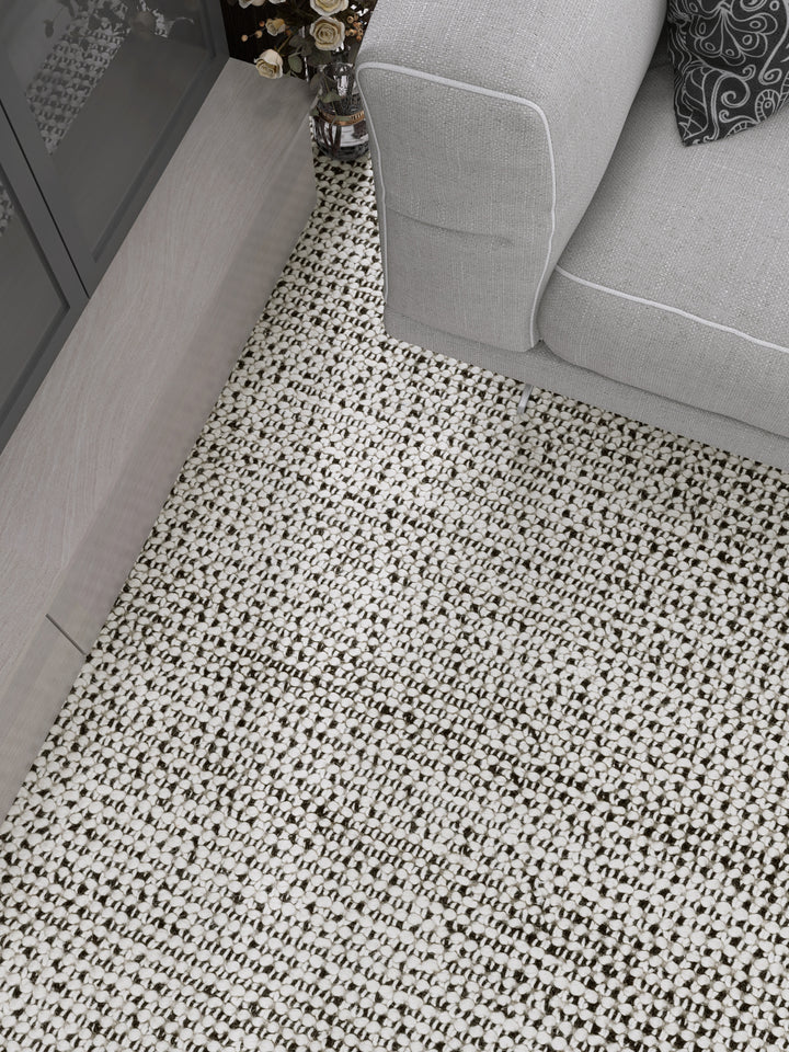 SPIKE BLACK AND WHITE HAND WOVEN FLOOR RUG