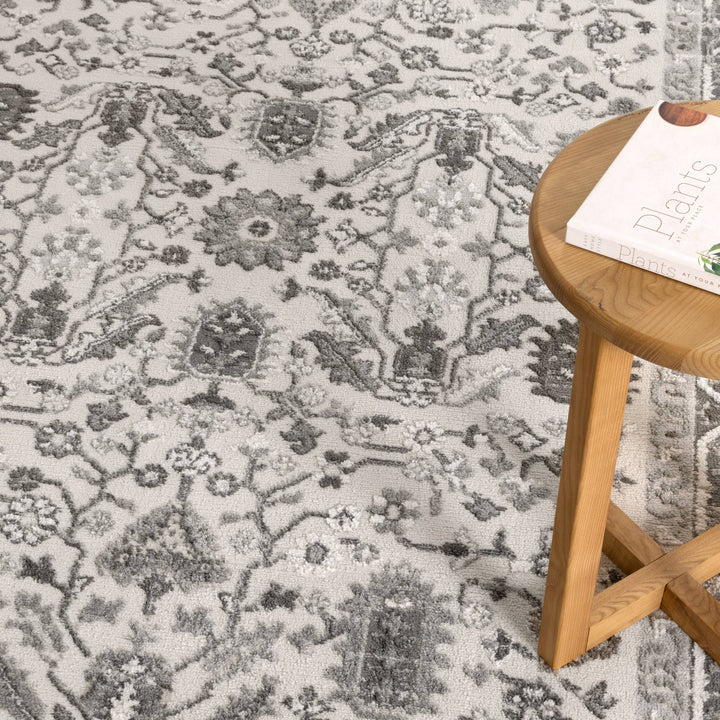 Sierra Oriental Border Grey Rug