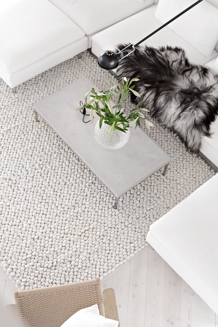 MARBLE WHITE HAND CRAFTED PURE WOOL FLOOR RUG