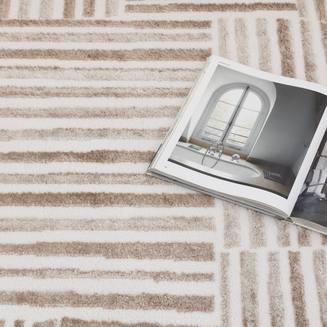 Wellington Geometric Lines Brown Rug - W001