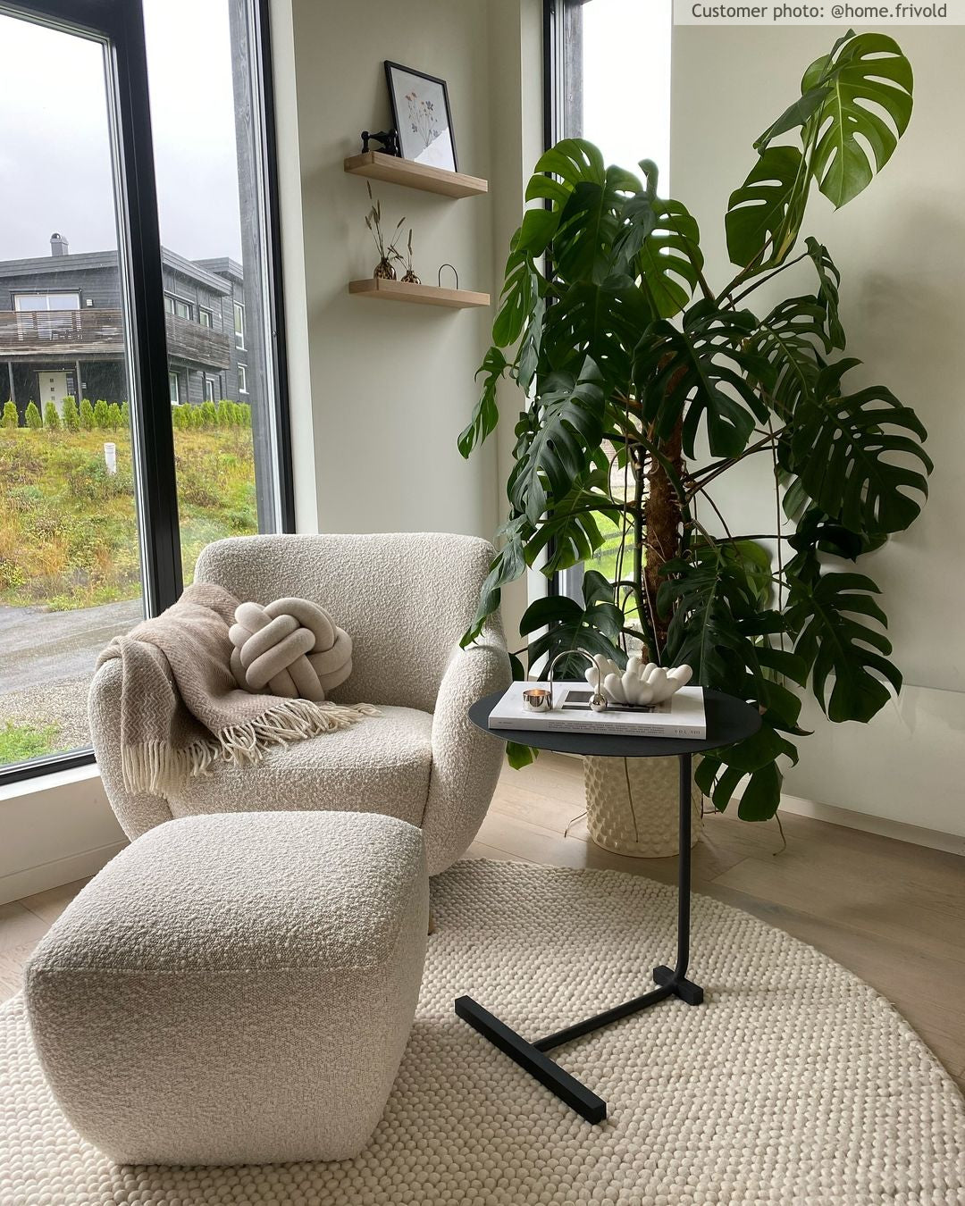 Pebbles White Hand Woven Floor Rug