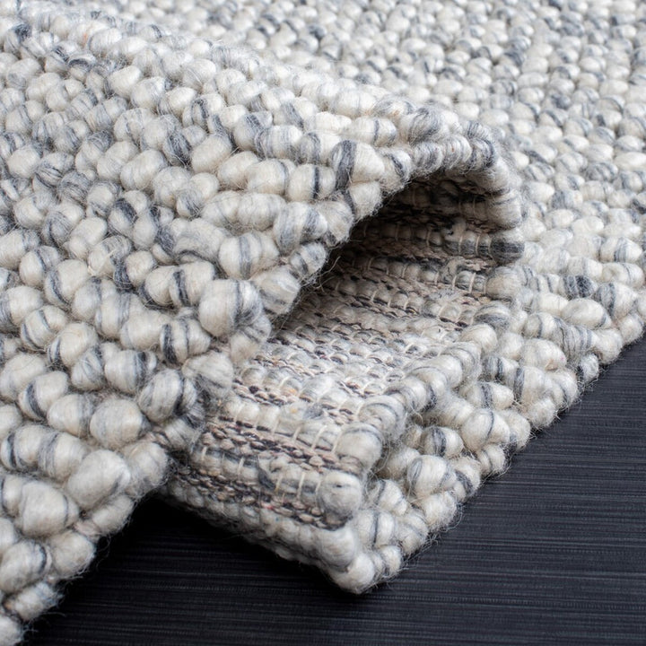 Pebbles Light Grey Pure Wool Hand Woven FLoor Rug