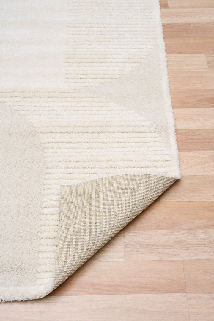 OZLAND WHITE EASY CARE FLOOR RUG