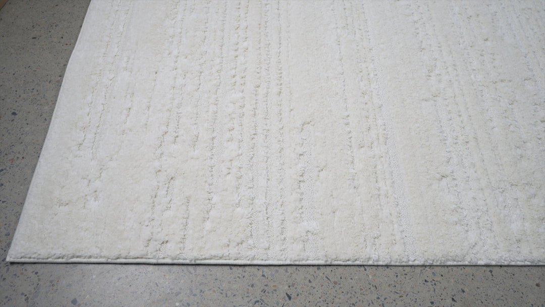 Serenade Ezra White Rug