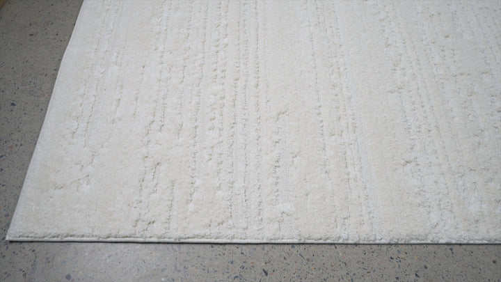 Serenade Ezra White Rug