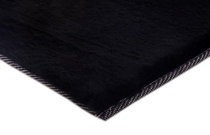 Pony SOFT TO TOUCH Black  FLOOR RUG