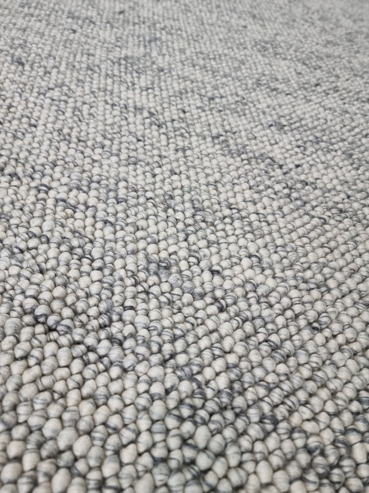 Pebbles Light Grey Pure Wool Hand Woven FLoor Rug