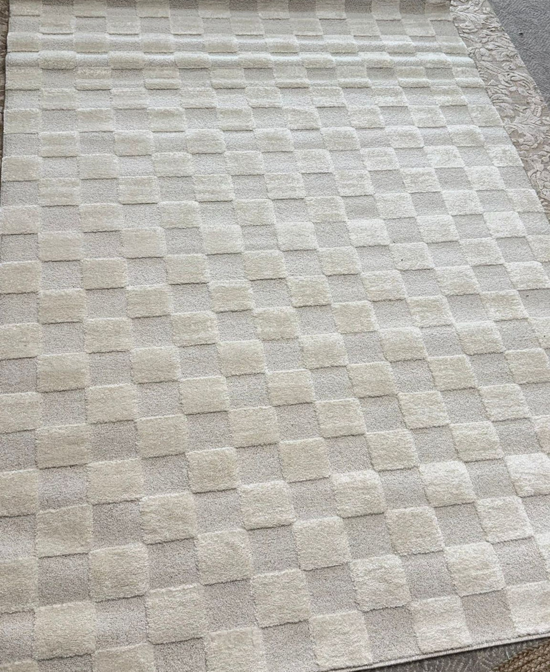 ISOLA CREME  EASY CARE FLOOR RUG