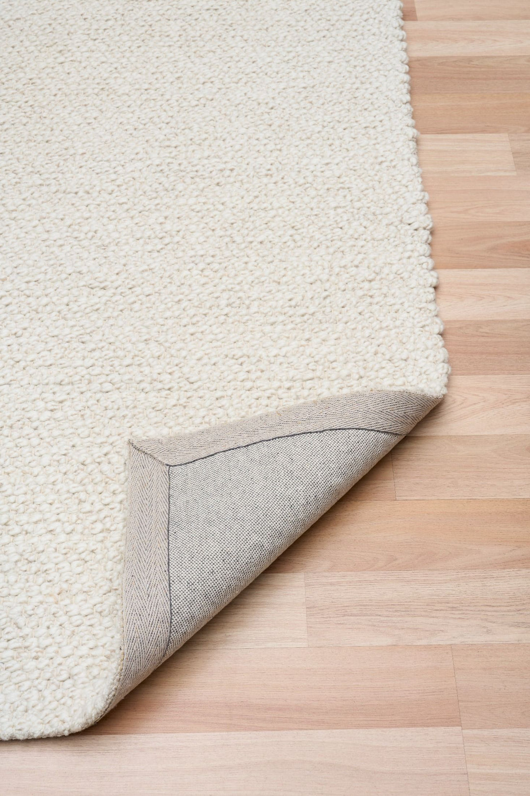 SAHAR PURE WOOL HAND WOVEN IVORY FLOOR RUG