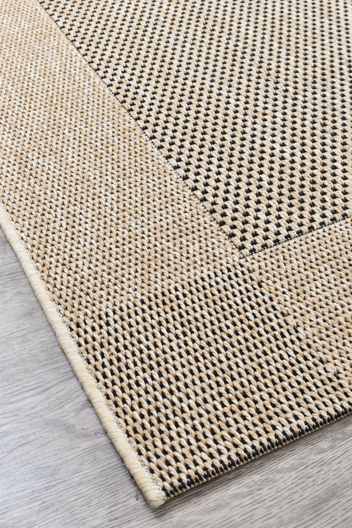 Outdoor INDOOR Sisal Sand Black Rug 3900-820